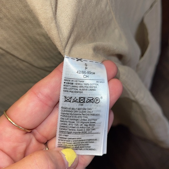 Banana Republic Water Resistant Trench Size Small - Picture 6 of 7